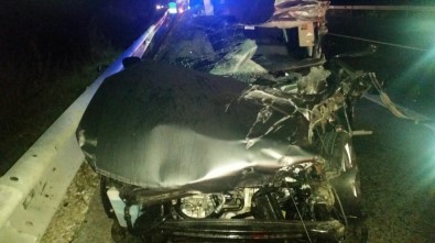 Tıra Arkadan Çarpan Otomobil Sürücüsü Öldü