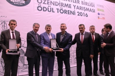 Arapgir Belediyesi'ne Başarı Ödülü