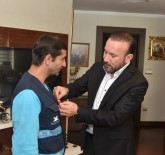 NEVZAT DOĞAN - Başkan Doğan'dan Çalışkan İşçiye Altın