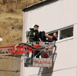 TEKSTİL ATÖLYESİ - Bitlis İtfaiyesi Tekstilde Yangın Tatbikatı Düzenlendi