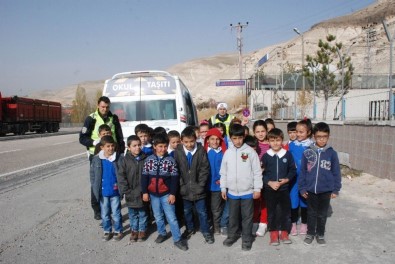 Gürün'de Öğrencilere Trafik Eğitimi Verildi