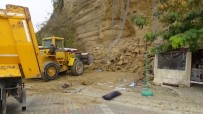 KAYA DÜŞTÜ - (Özel) Silivri'de Toprak Kayması