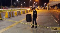 BATMAN HAVALİMANI - Batman Havalimanı'nda Bırakılan Şüpheli Valiz Paniğe Neden Oldu