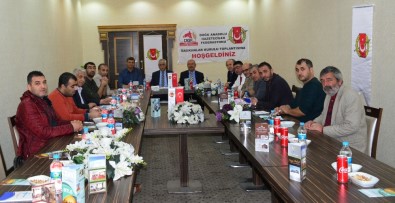 Bölge Gazetecilerinin Sorunları Bitlis'te Masaya Yatırıldı