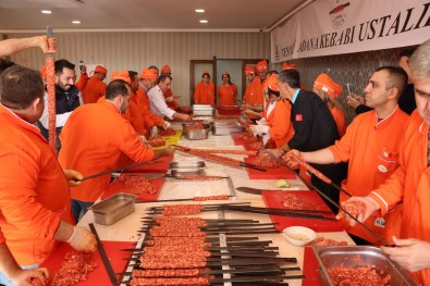 Kebabını Öğrenmek İçin Adana'ya Geldiler