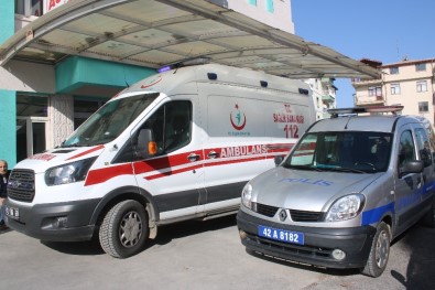 Konya'da Bıçaklı Ve Tornavidalı Kavga Açıklaması 3 Yaralı