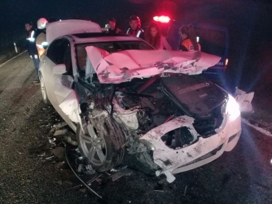 Otomobillerin Çarpıştığı Kazada Can Pazarı Açıklaması 5 Yaralı