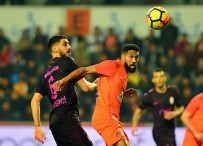 ALI PALABıYıK - Süper Lig Açıklaması Medipol Başakşehir Açıklaması 2 - Galatasaray Açıklaması 0 (İlk Yarı)