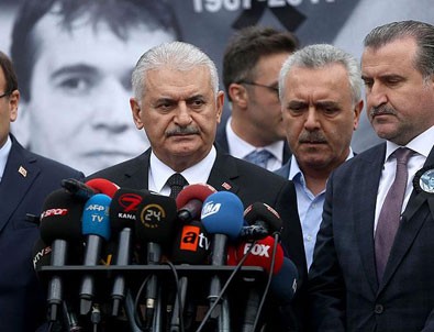 Başbakan Yıldırım: Naim Süleymanoğlu efsane bir sporcuydu