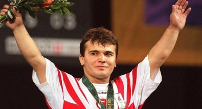 Efsaneye Veda Açıklaması Mekanın Cennet Olsun