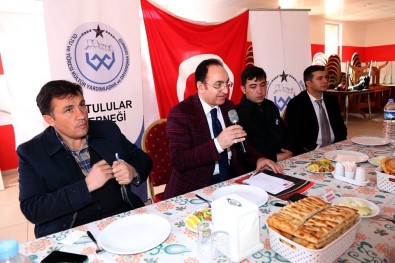 Oltulular Tanışma Ve Kaynaşma Yemeğinde Bir Araya Geldi