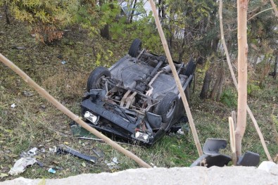 Virajı Alamayan Otomobil Takla Attı Açıklaması 2 Yaralı