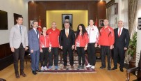 BİLEK GÜREŞİ - Başarılı Sporcular Vali Yazıcı'yı Ziyaret Etti
