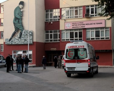 Başkent'te 24 Öğrenci Zehirlenme Şüphesiyle Hastaneye Kaldırıldı