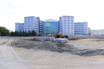 Çorum Belediyesi, Yeni Hastane Etrafına Yeni Yollar Ve Otoparklar Yapıyor