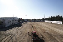 Florya Metin Oktay Tesisleri'nde Hibrit Çim Çalışması
