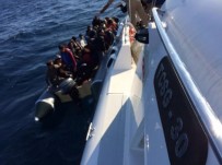 İzmir'de Göçmen Kaçakçılığı Açıklaması 35 Kişi Yakalandı