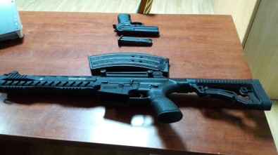 Polisten Asker Eğlencelerine Sıkı Takip