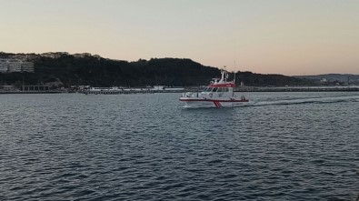 Şile Açıklarında Batan Geminin Mürettebatını Arama Çalışmaları Gün Işığıyla Başladı