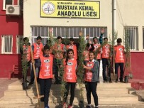 Siverek'te Öğrenciler Ağaç Dikti