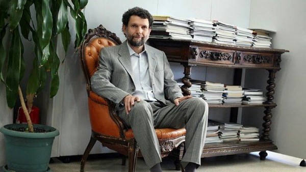 Murathan Mungan Osman Kavala'ya kefil oldu