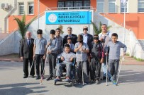ALI SıRMALı - Edremit'te Öğrenciler, Kısa Süreli Engelli Oldular