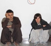 OTOBÜS FİRMASI - Kaçak Göçmenler İstanbul'da Değil Sivas'ta Olduklarını Polisten Öğrendi