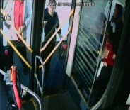 OTOBÜS ŞOFÖRÜ - Otobüsteki Kavganın Yeni Görüntüleri Ortaya Çıktı