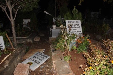 Sözde şehitlikteki mezar taşları değiştirildi