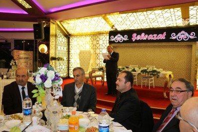 Tokat'ta 'Ahde Vefa Emektarlar' Yemeğinde Buluştular