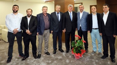 Başkan Karaosmanoğlu STK'lar İle Bir Araya Geliyor