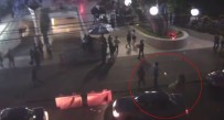 SİLAHLI SALDIRGAN - Profesöre Cadde Ortasında İnfaz