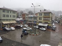 YAĞIŞLI HAVA - Samsun'a Mevsimin İlk Karı Düştü