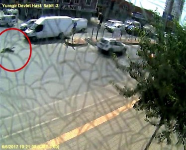 Adana'da Trafik Kazaları MOBESE'ye Yansıdı