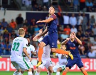 PELIKAN - Başakşehir Tamam Ya Da Devam Maçında