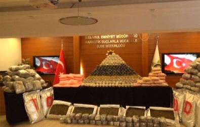 İstanbul'da Zehir Tacirlerine Darbe Açıklaması Tam 710 Kilo...