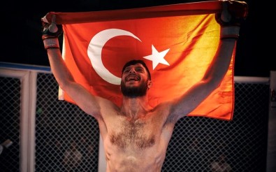 Ömer Erdem Gencer, Kafes Dövüşlerinde Fırtınalar Estiriyor