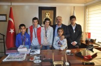 Şampiyon Özel Sporcular Başarılarını Başkan Dinçer'le Paylaştı