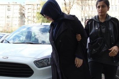 Samsun'da FETÖ'nün Gaybubet Evinde Yakalanan Kadın Öğretmen Tutuklandı