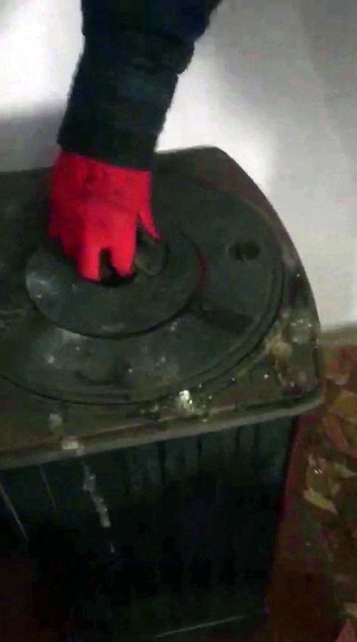 Esrarı sobada yakınca sızıp kaldılar