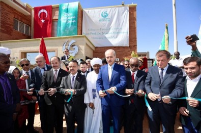 Bakan Kurtulmuş Sudan'da Türk Kültür Merkezi'nin Açılışını Yaptı