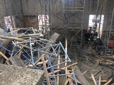 Çankırı'da Cami Kubbesi Çöktü Açıklaması 3 İşçi Yaralı