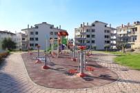 KUŞADASI BELEDİYESİ - Kuşadası Belediyesi 6 Yeni Park Yapıyor