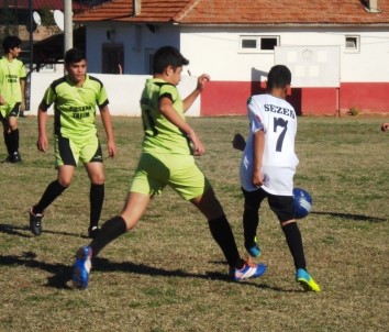 Sarıgöl'de Okullar Arası Yıldız Erkekler Futbol Turnuvası