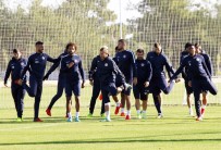 SALİH DURSUN - Antalyaspor'da Fenerbahçe Maçı Öncesi 7 Eksik