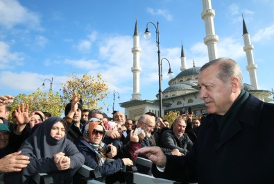 Cumhurbaşkanı Erdoğan'a Millet Camii'nde Yoğun İlgi