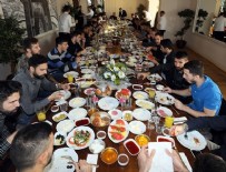 ÖNDER FIRAT - Fenerbahçeliler kahvaltıda buluştu