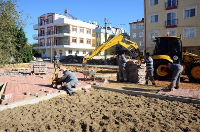 Mehmet Akif Mahallesi'ne İki Yeni Park