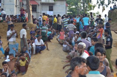 Rohingya müslümanları 2 ay sonra evlerine dönecek