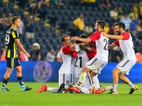 UEFA AVRUPA LIGI - Vardar, Fenerbahçe'den sonra sıfırladı